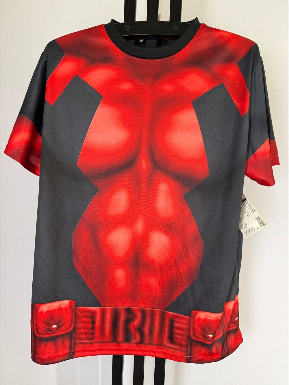 Marvel Deadpool Long Sleeve T-Shirt Men's L/XL Red Black Graphic Tee NWT